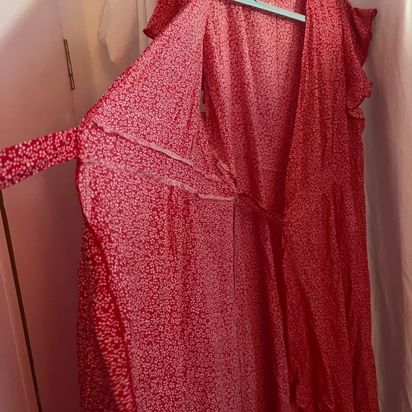 Red Dress - Picture 5 of 7